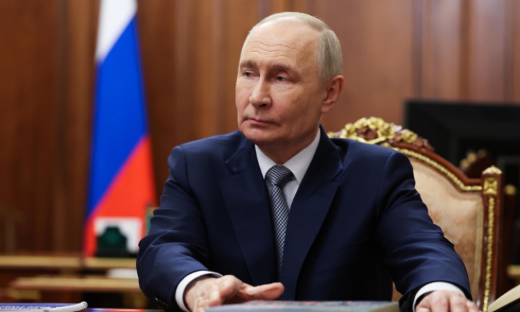 Путин пристига на държавно посещение в Казахстан